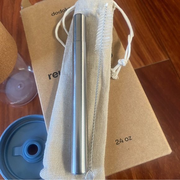 Unused, New, Dodoko Reusable Boba Cup, Blue, 710mL, 24 oz, straw/cleaner/bag - Picture 8 of 13